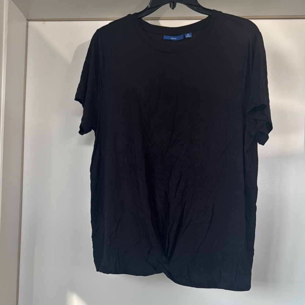 Apt. 9 Black Short Sleeve Tee
